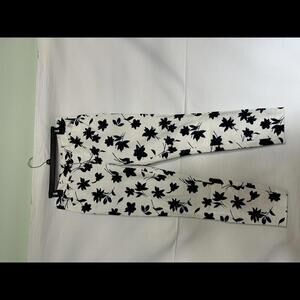 Floral Print Slim Fit Trousers / White w/ Navy Blue Flowers